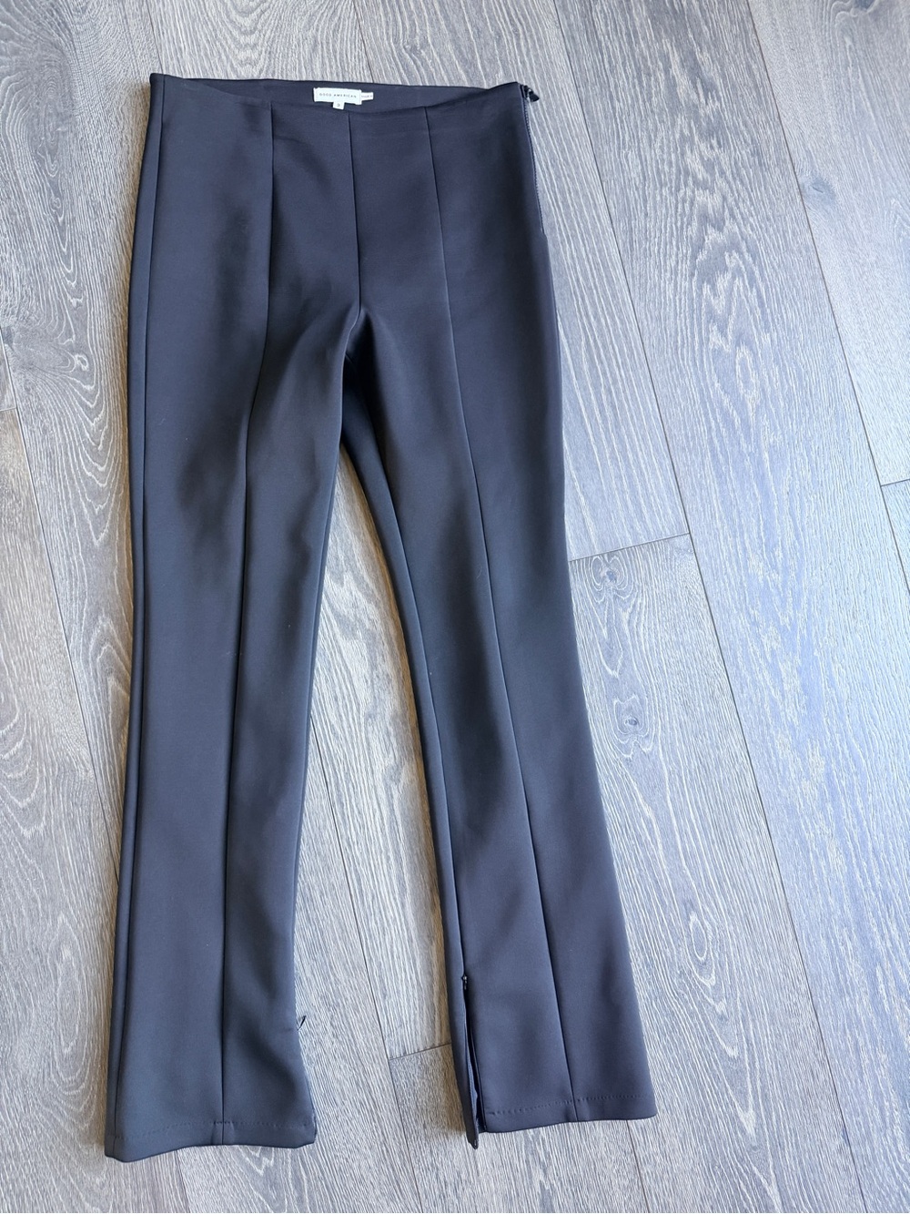 Good American Good Waist Scuba Flare Pant in Black Size 3 Large